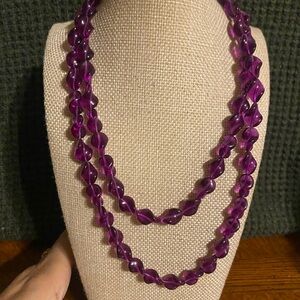 Beautiful Vintage Purple Acrylic Beaded Necklace. 35”